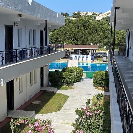 Palm Club Apart Otel Кушадасъ Екстериор снимка