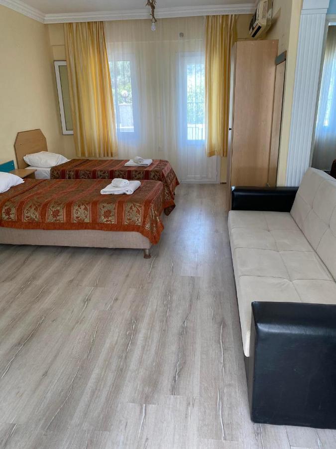 Palm Club Apart Otel Кушадасъ Екстериор снимка