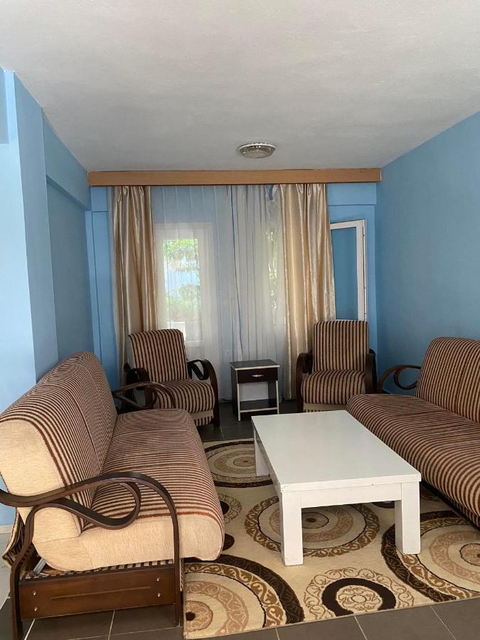 Palm Club Apart Otel Кушадасъ Екстериор снимка