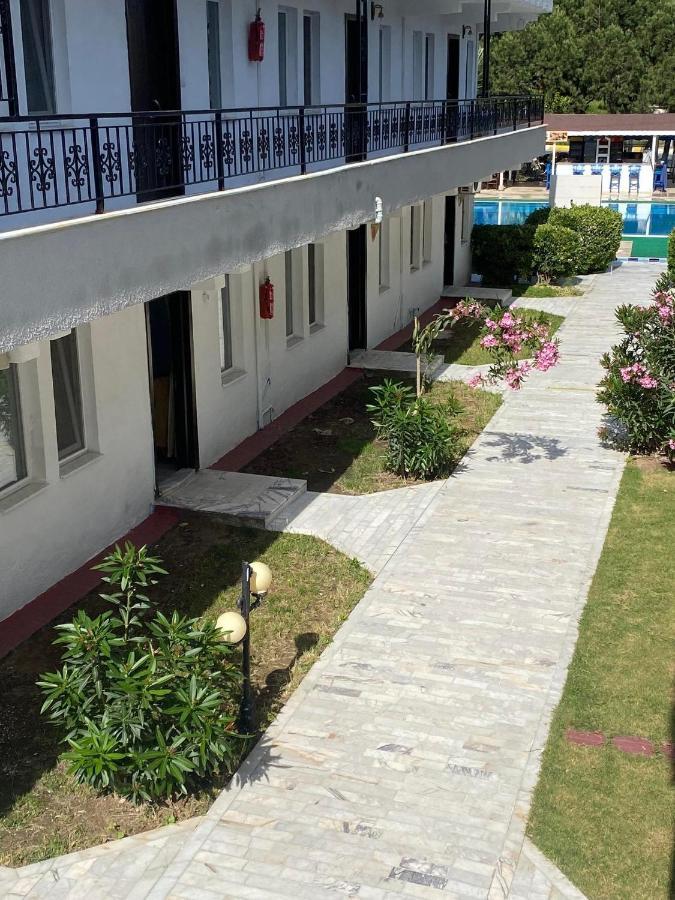 Palm Club Apart Otel Кушадасъ Екстериор снимка